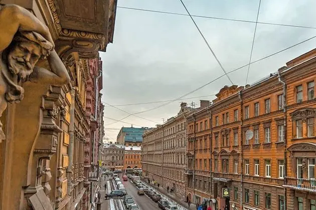 Friends apartment on Pushkinskaya