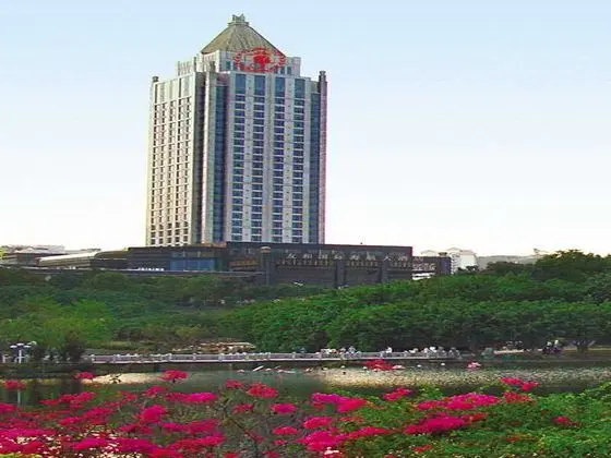 Friends International Hotel