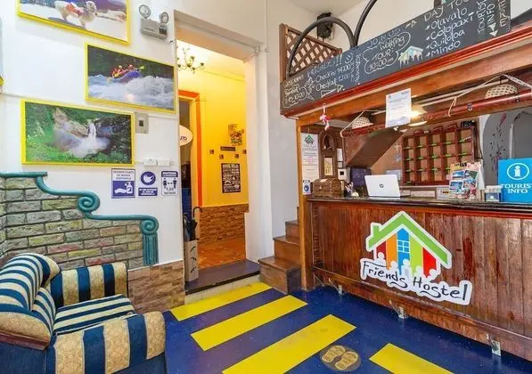 Friends Hotel & Rooftop