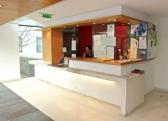 Friendship House - Öne Çıkan Resim