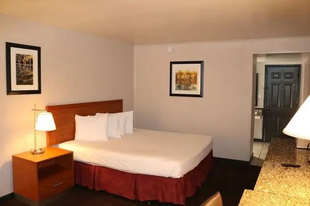 Friendship Inn - Öne Çıkan Resim