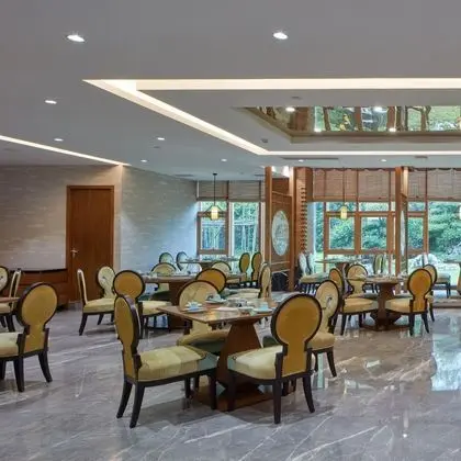 Friendsship Express Hotel - Yerinde Yemek