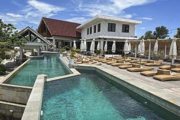 FRii Resort Gili Trawangan - Havuz