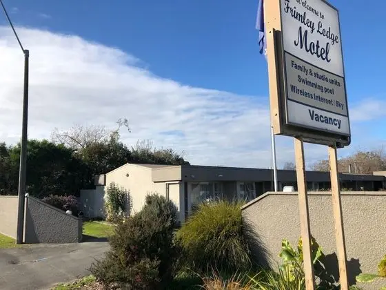 Frimley Lodge Motel - Dış Mekan