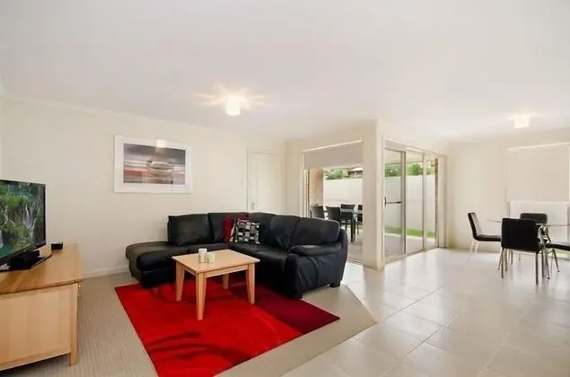 Fringe Apartments - Öne Çıkan Resim