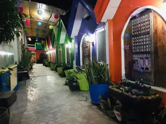 Front Beach Hotel & Resort - Dış Mekan
