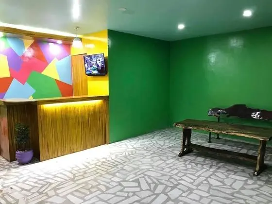Front Beach Hotel & Resort - Lobi