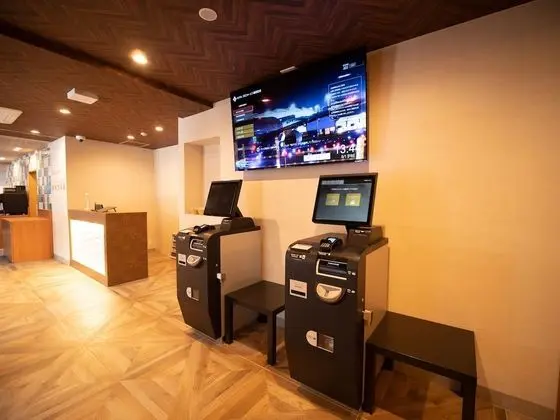 Hotel Front Inn Fukuoka airport - Lobi