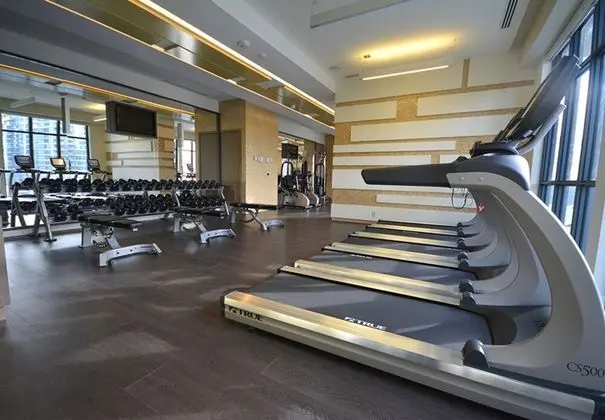 Front St - Entertainment District - Fitness