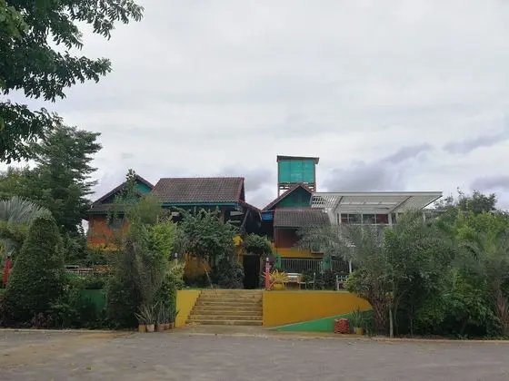 Frontier Homestel - Dış Mekan