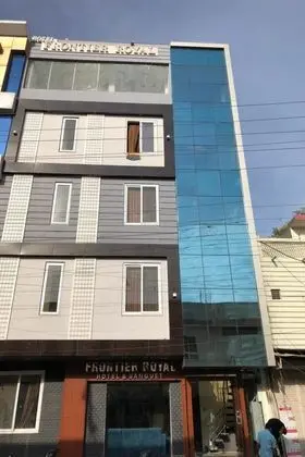 Hotel Frontier Royal