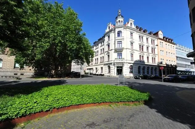 Frühlings-Hotel - Genel