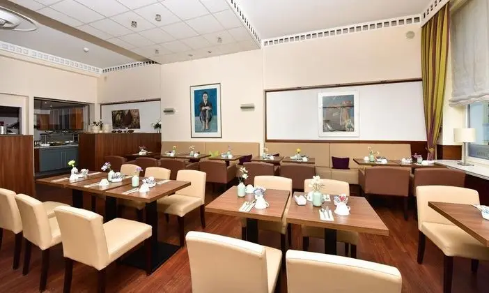 Frühlings-Hotel - Yeme / İçme