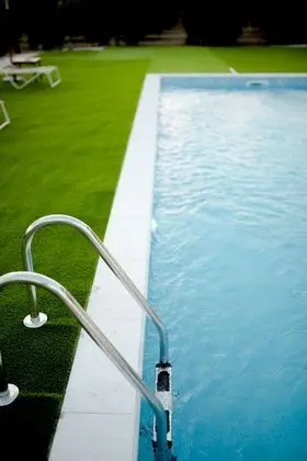 Frunze Luxury Apartments - Havuz
