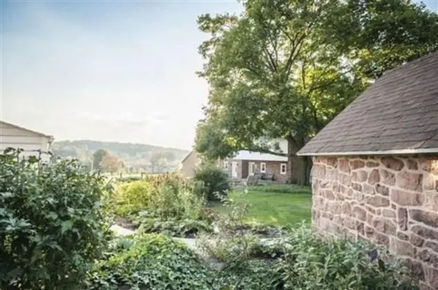 Frush Farm Bed & Breakfast - Dış Mekan