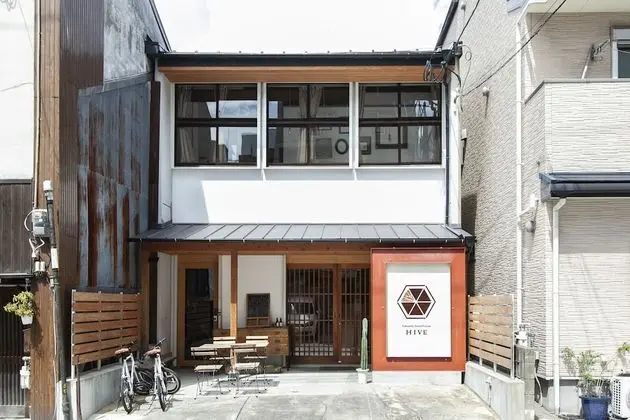 Fukuoka Guesthouse HIVE