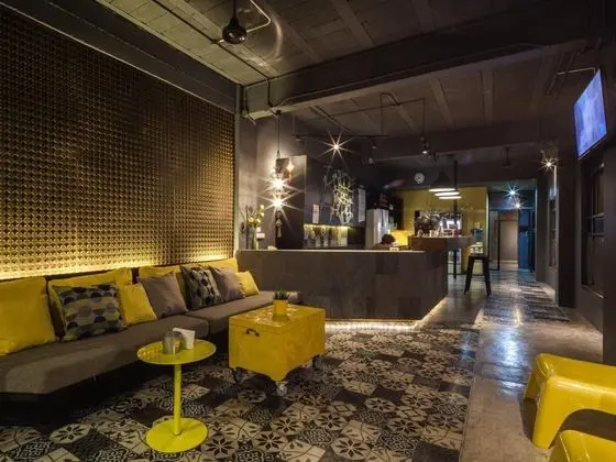 Fulfill Phuket Hostel - Lobi
