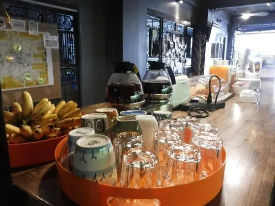 Fulfill Phuket Hostel - Yeme / İçme