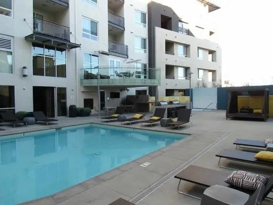 Full Amenities One Bedroom - Havuz