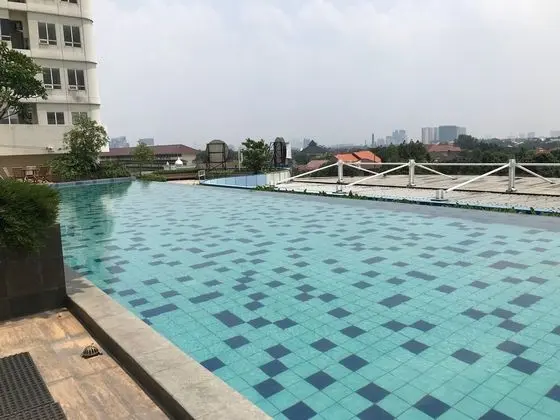 Full Parquette 2BR @ Cinere Bellevue Apartment