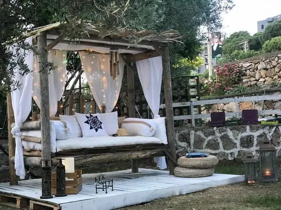 Fullmoon Room's Hotel