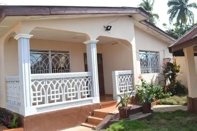 Fully air Conditioned 3bed Villa,wifi, Hot Water