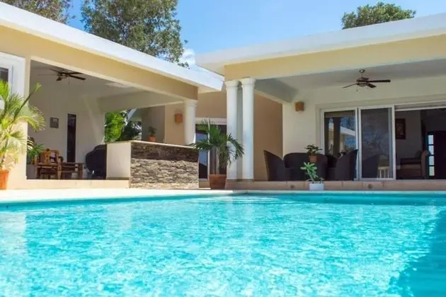 Fully Equipped 4 Bedroom Villa in Gated Community