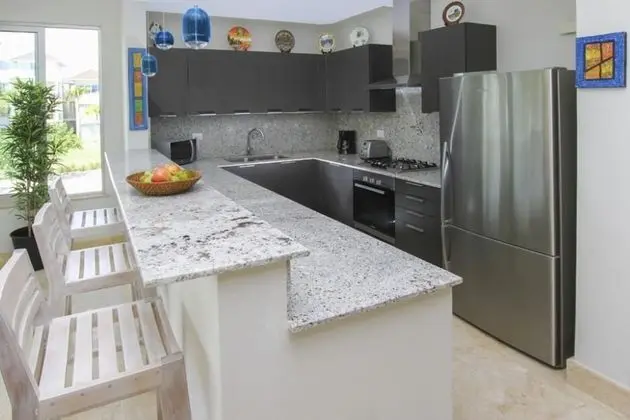 Fully Equipped Apartment Overlooking Golf Course at Luxury Beach Resort - Oda