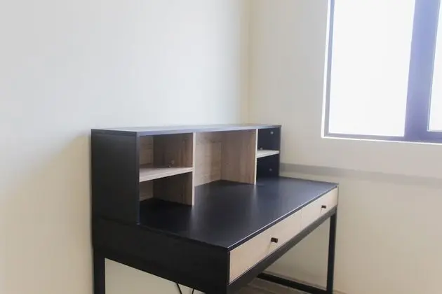 Fully Furnished 2BR at Meikarta Apartment with Working Room - İç Mekan