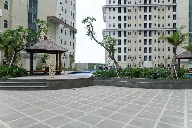 Fully Furnished Apartment with Comfortable Design 2BR Vittoria Residence - Dış Mekan