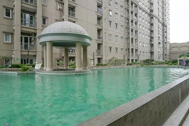Fully Furnished with Comfortable 2BR Grand Palace Kemayoran Apartment