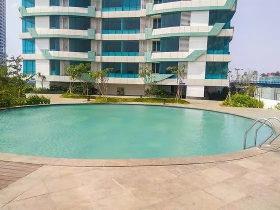 Fully Furnished With Comfy Design Studio Grand Kamala Lagoon Apartment