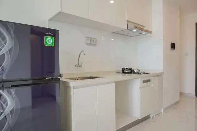Fully Furnished With Pleasure 2Br At Sky House Bsd Apartment - Mutfak