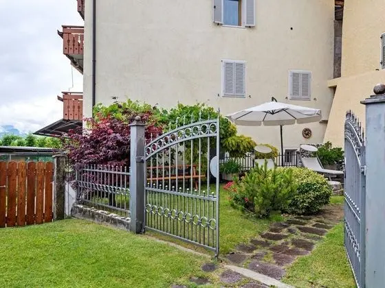 Fully Renovated Apartment is Located in an old Building - Lobi