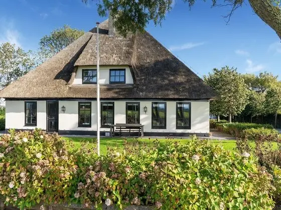 Fully Sustainable Farmhouse in Heiloo With a Large Garden - Dış Mekan