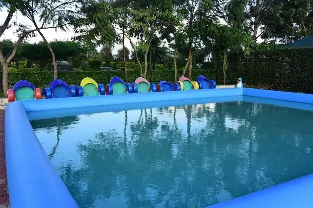 Fun Retreat Resort, Hotel and Ayurveda Spa - Havuz