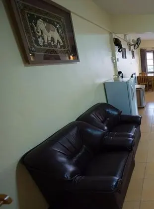 Funky Monkey Guesthouse and Tour - Oda Düzeni