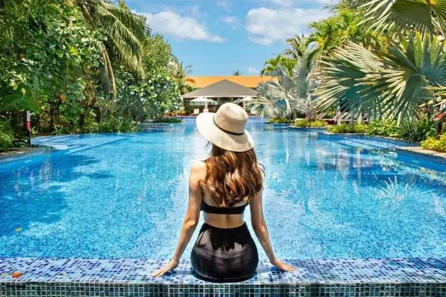 Furama Danang Beach Pool Villas