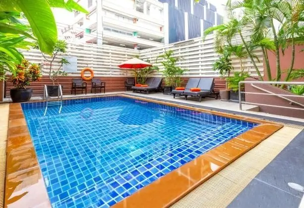FuramaXclusive Sukhumvit - Havuz