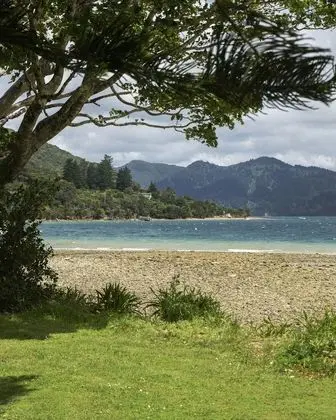 Furneaux Lodge - Plaj