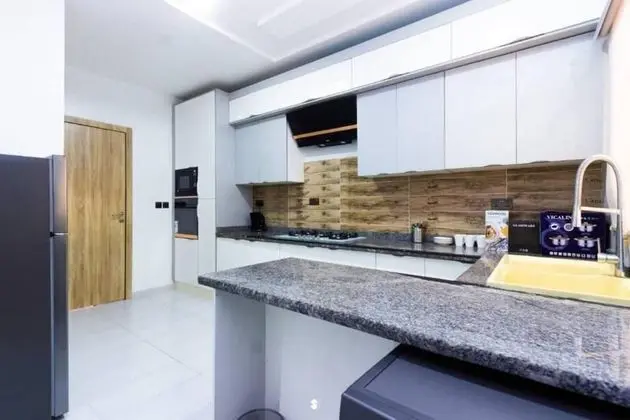 Furnished 4-bed House Lekki Phase 1 Lagos - Mutfak