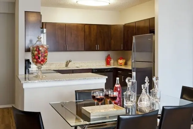 Furnished Quarters Bank Street Commons - Mutfak