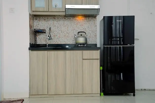Furnished and Relaxing 2BR Bassura City Apartment near Mall - Mutfak