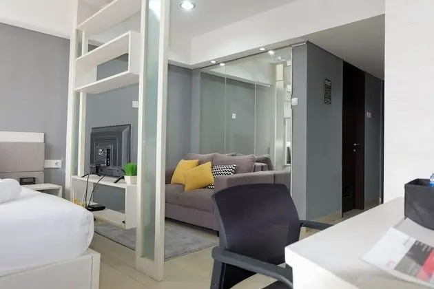 Furnished Studio Apartment at H Residence - Oda
