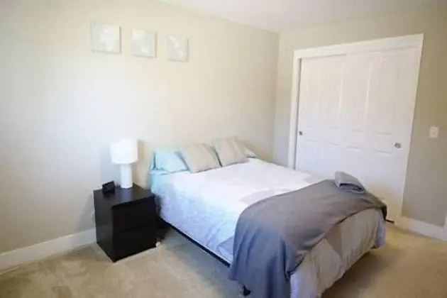 Furnished Washer & Dryer Near HWY 101 - Oda