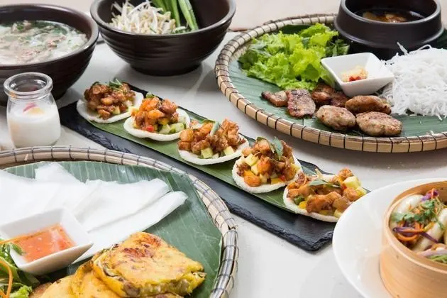Fusion Suites Da Nang - Yerinde Yemek