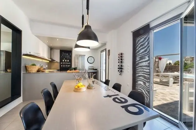 Villa Fuster in Paros
