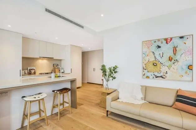 FV Iconic Designer APT, Parking, Near CBD Qfv147-14