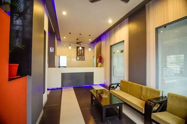 G G Holiday Homes Innovating Hospitality - Lobi
