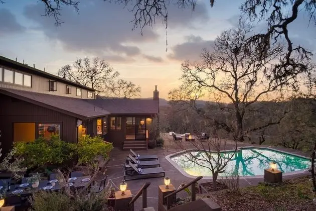 Gable by Avantstay Beautiful 3.5 Acre Oasis w/ Gorgeous Views, Pool & Hot Tub